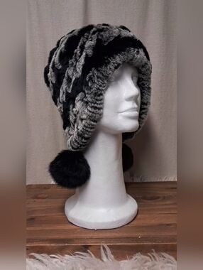 Chinchilla- Patterned Rex Rabbit Fur Beanie With Pom Poms OS